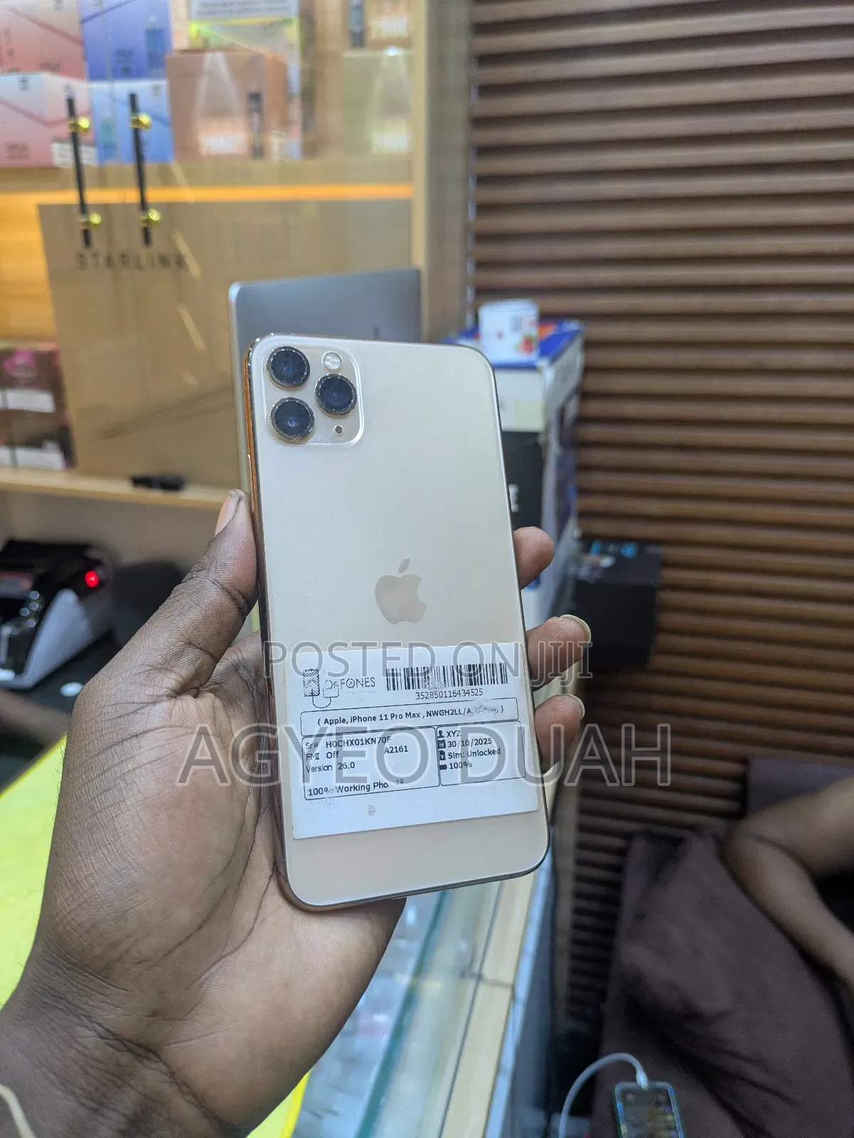 New Apple iPhone 11 Pro Max 64 GB Gold