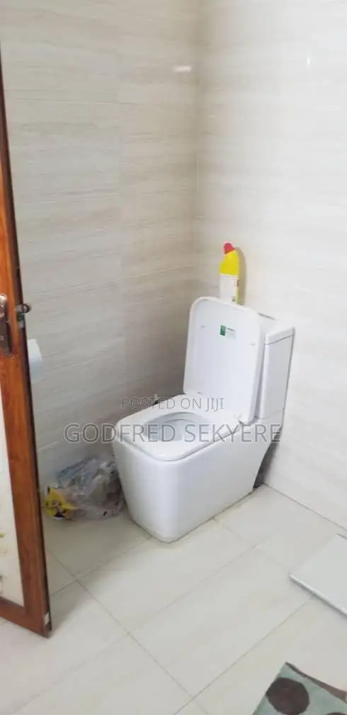 Furnished 5bdrm Apartment in Adeleke Estates, Kumasi Metropolitan