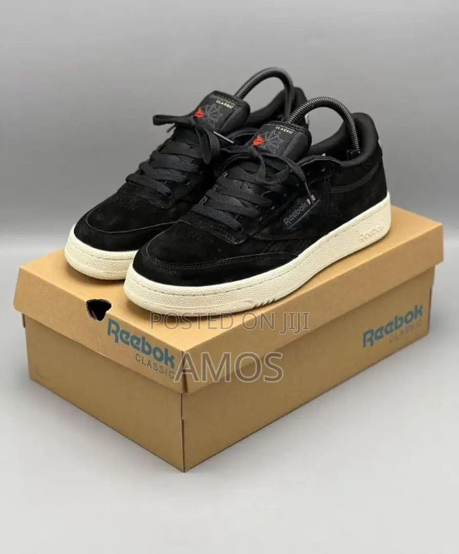 Reebok Classic Sneakers