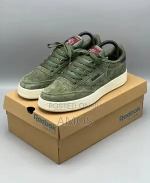Reebok Classic Sneakers