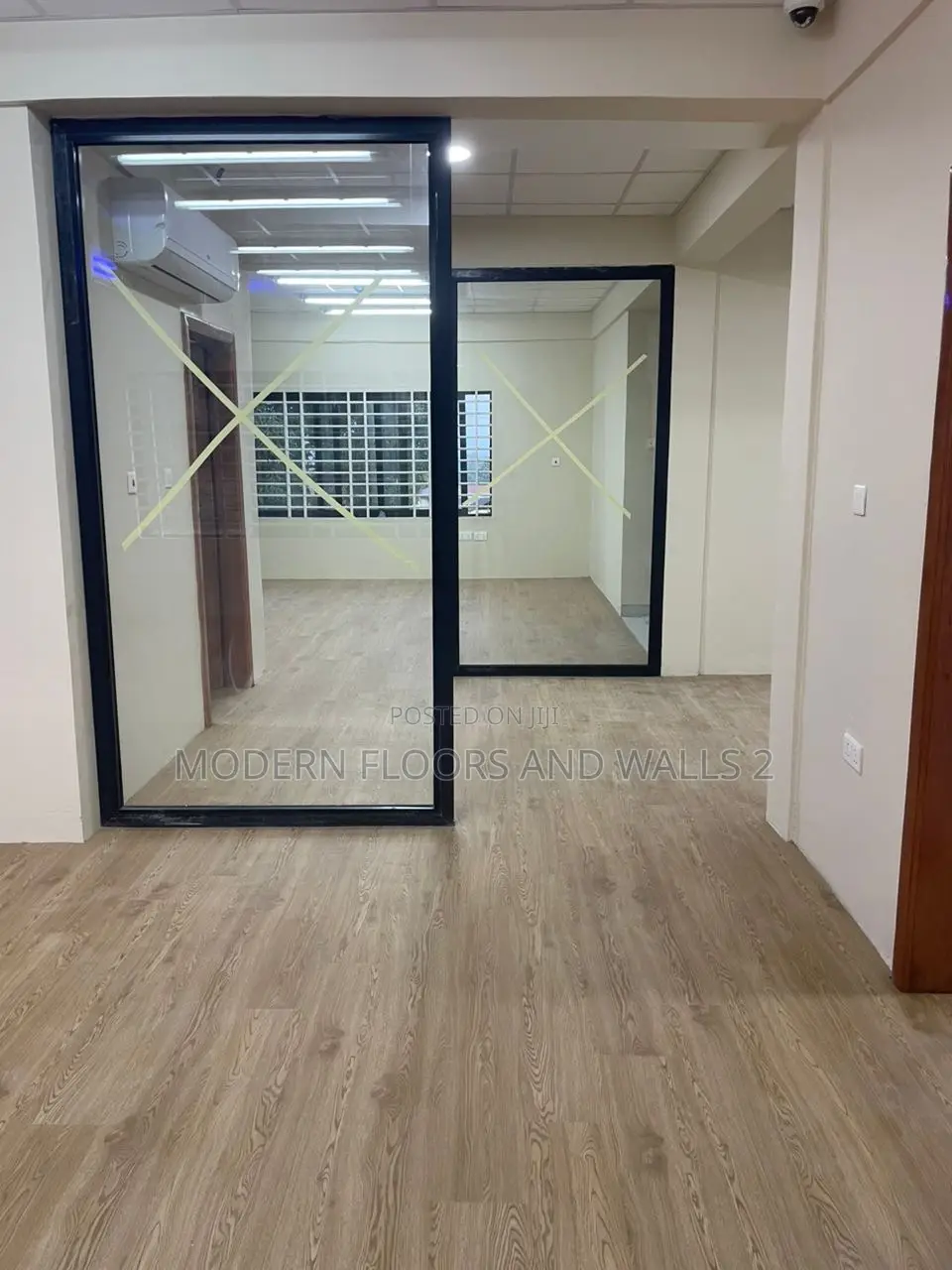 Oak Luxury LVT Vinyl Tiles