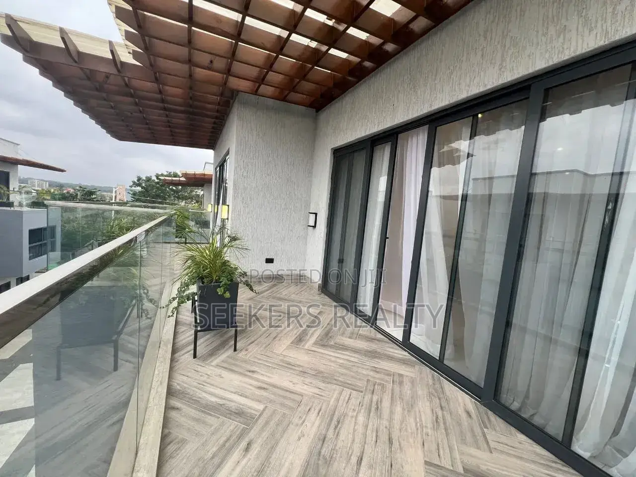 Furnished 4bdrm Townhouse / Terrace for rent