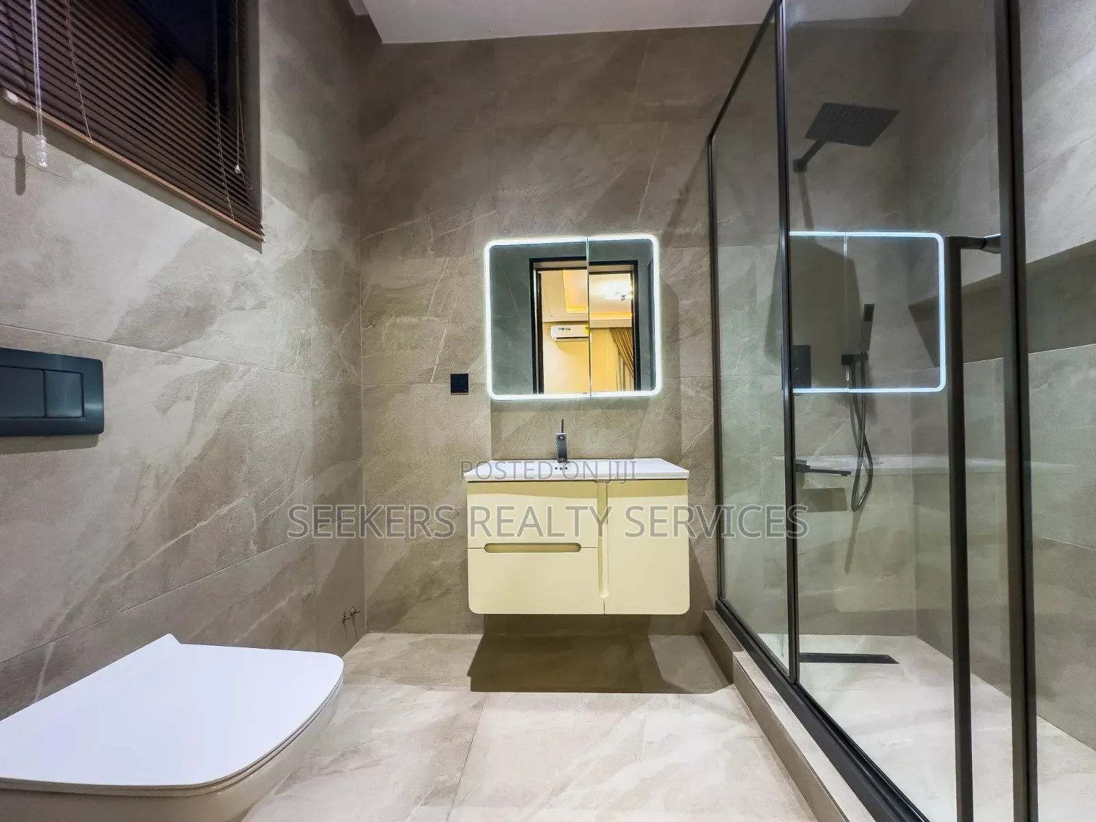 Furnished 4bdrm House in Seekers Realty, Accra Metropolitan for sale