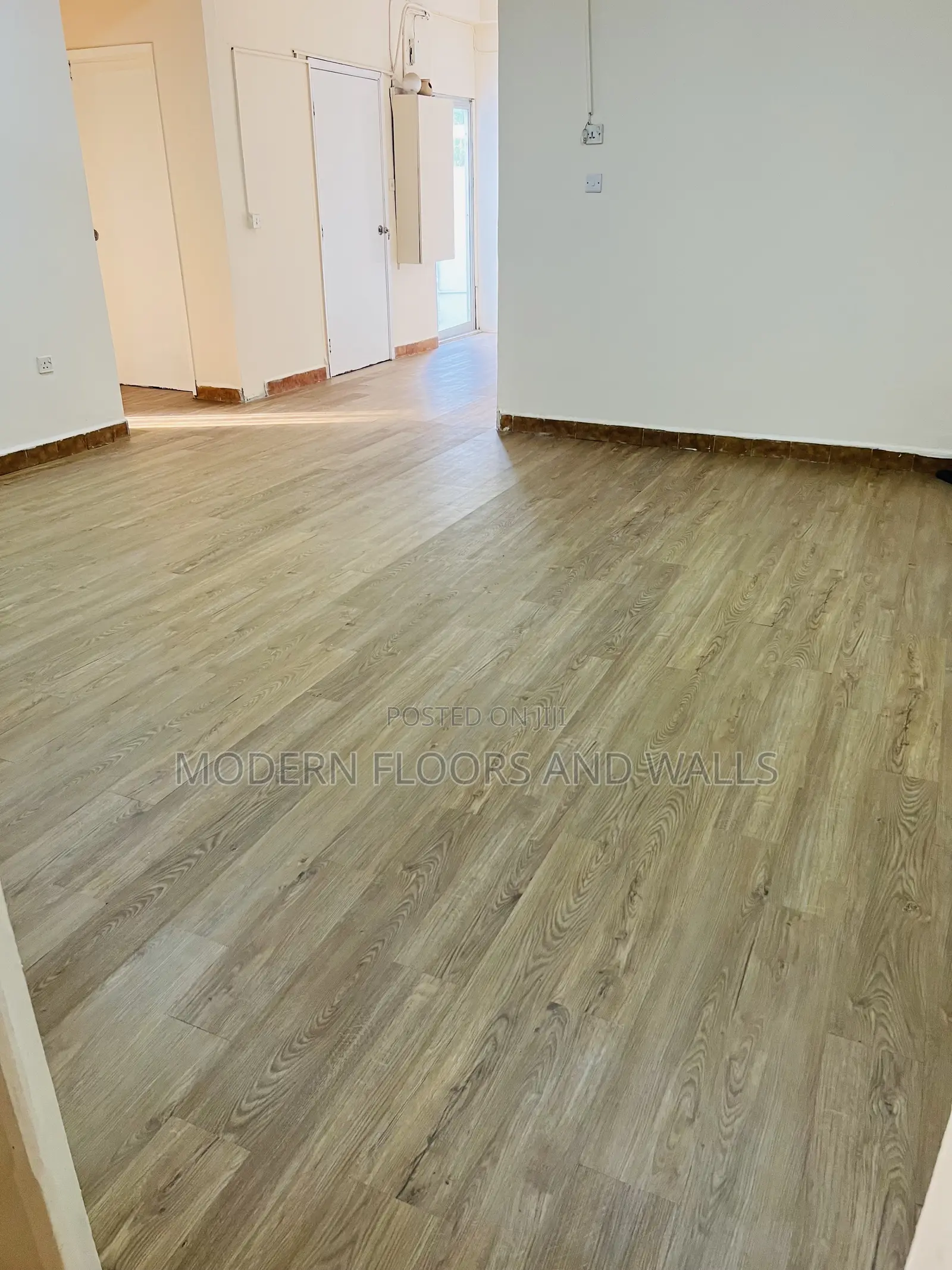 Wood Colour PVC LVT Floor Tiles