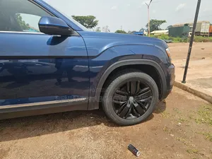 Volkswagen Atlas SEL 4Motion 2018 Blue