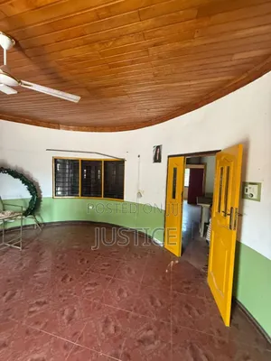 10 Bedrooms Guest House McCarthy Hills