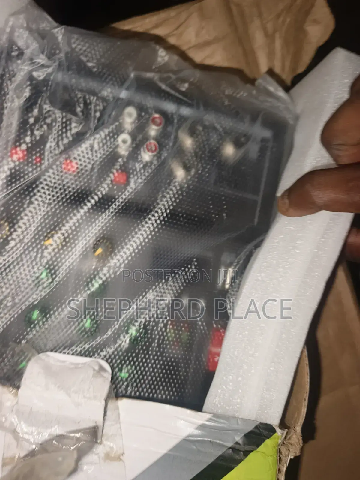 4-Channel Audio Mixer