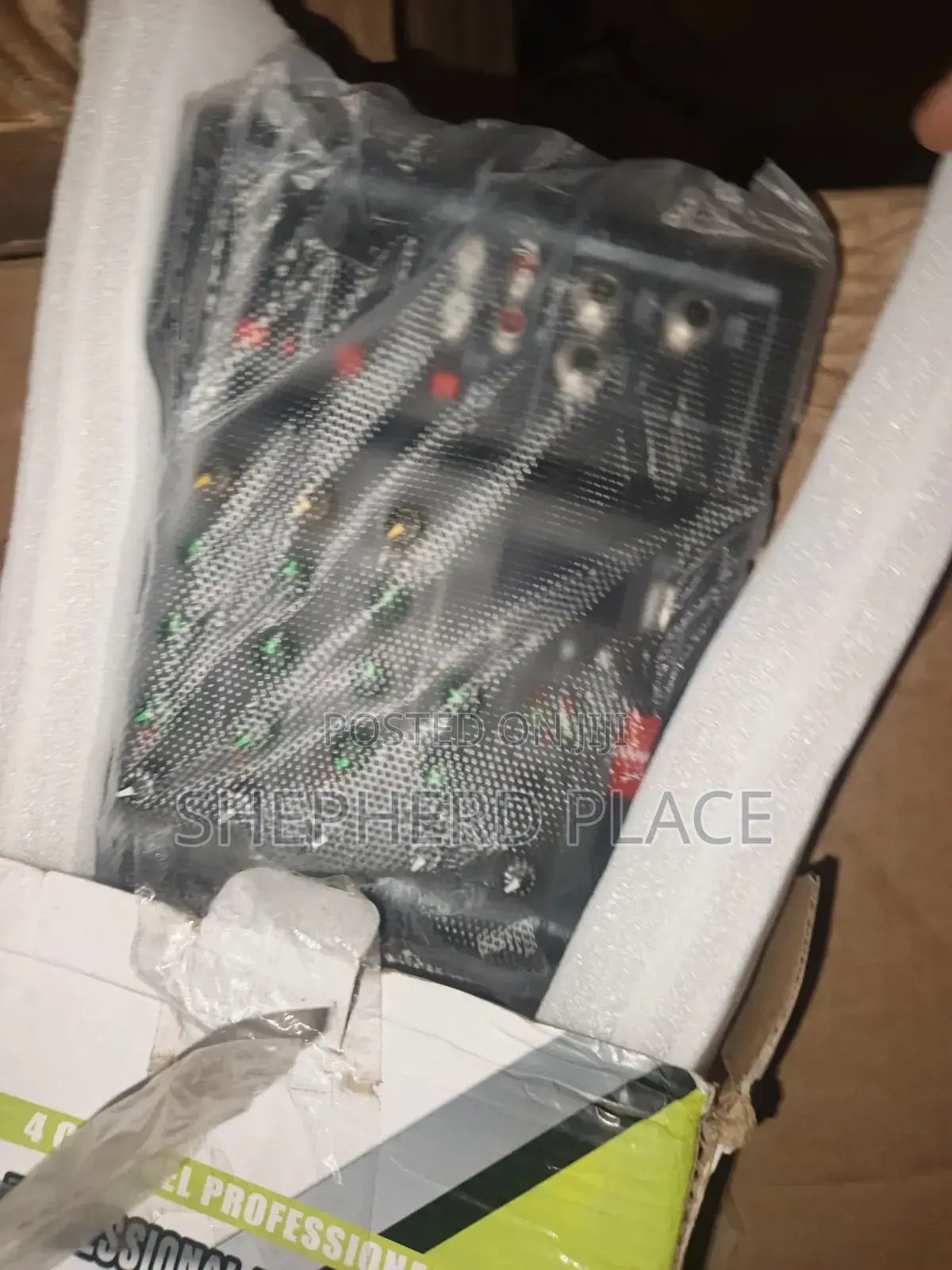 4-Channel Audio Mixer