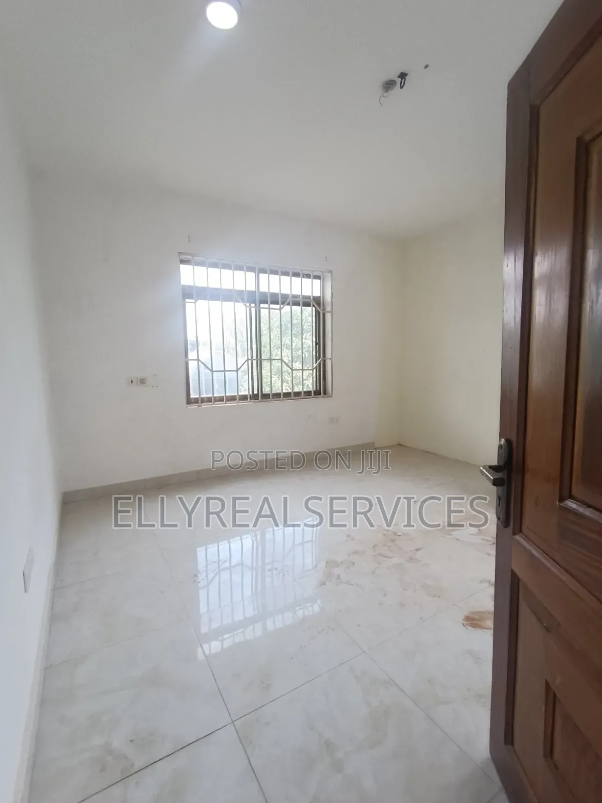 2bdrm Apartment in Ellyrealservices, Pentecost for rent