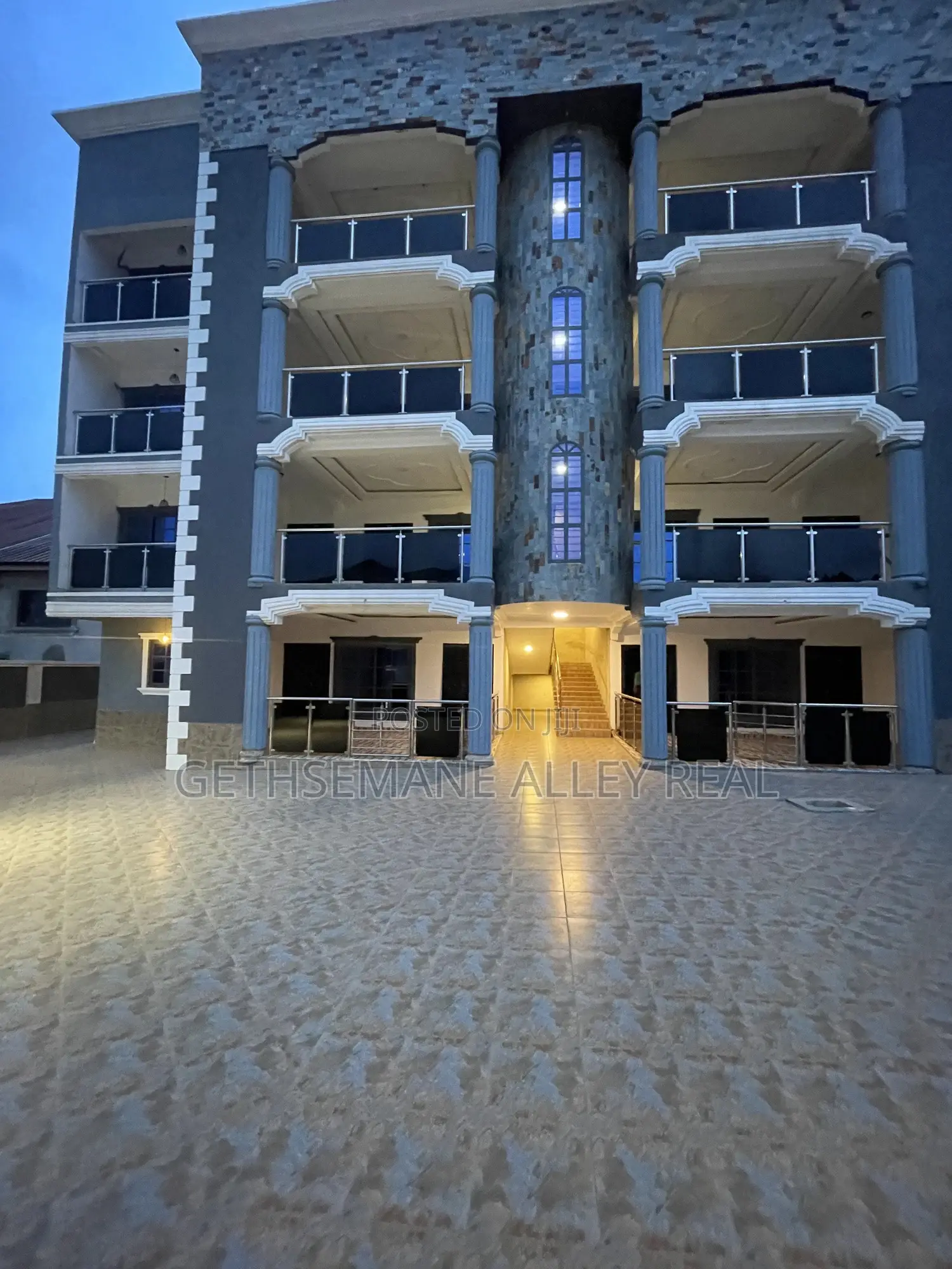 2bdrm Apartment in Gethsemeny Alley, West Hills Mall Area for rent