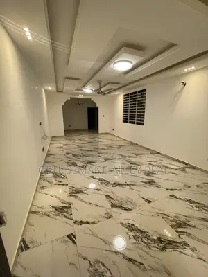 2bdrm Apartment in Gethsemeny Alley, West Hills Mall Area for rent