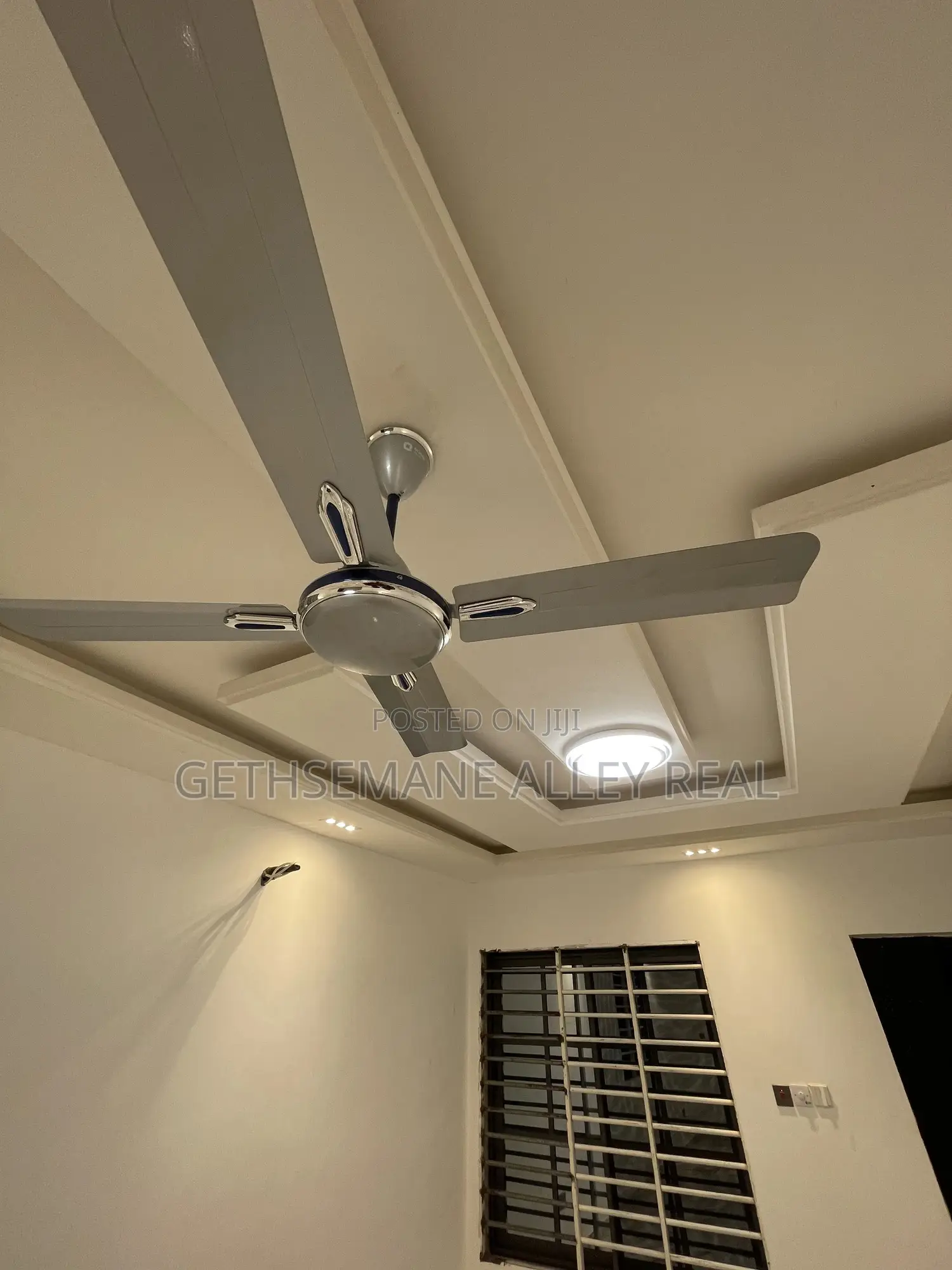 2bdrm Apartment in Gethsemeny Alley, West Hills Mall Area for rent