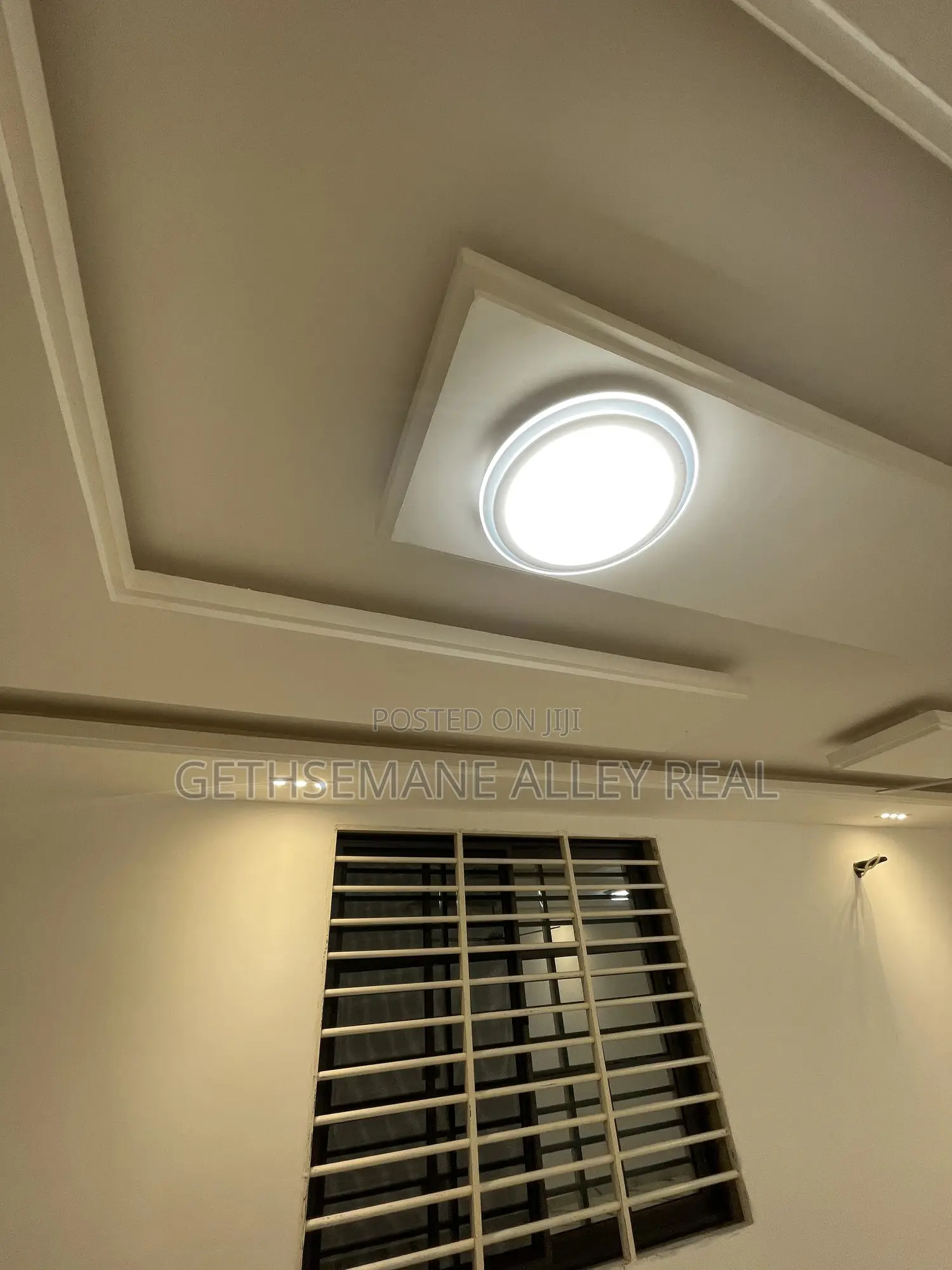 2bdrm Apartment in Gethsemeny Alley, West Hills Mall Area for rent