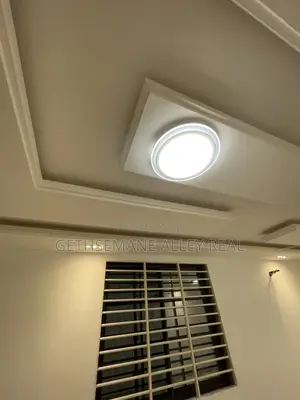 2bdrm Apartment in Gethsemeny Alley, West Hills Mall Area for rent