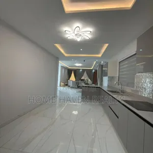 3bdrm House in East Airport, Tseaddo for sale