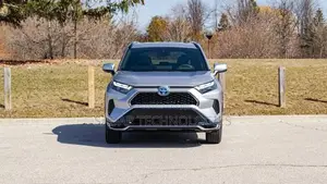 Toyota RAV4 2024 Silver