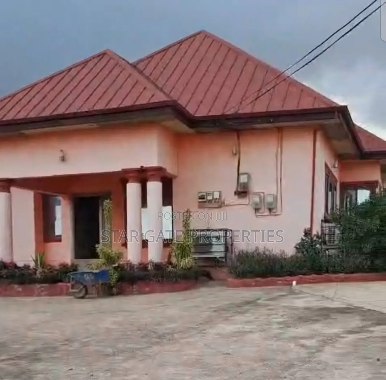 6bdrm House in Sokoban, Kumasi Metropolitan for sale