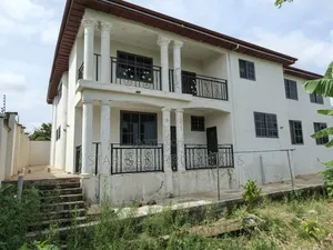 5bdrm House in Abuakwa, Atwima Nwabiagya for sale
