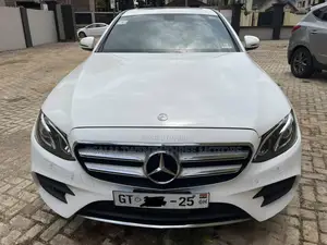 Mercedes-Benz E300 2018 White