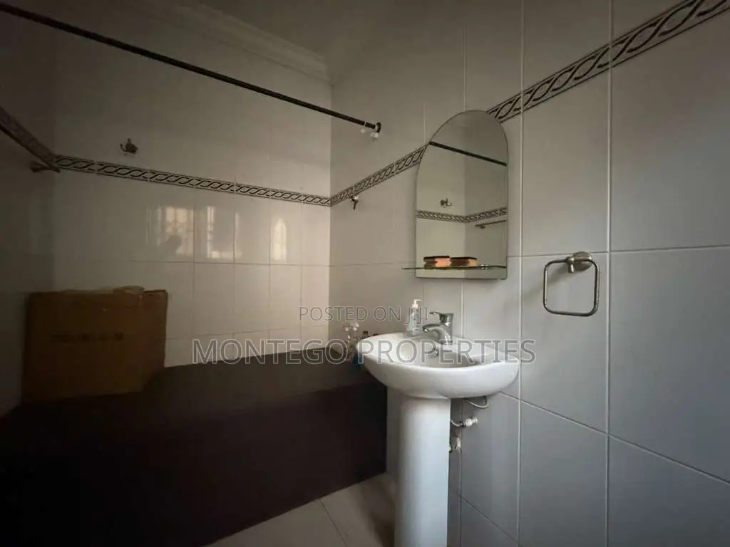 4bdrm House in Adjiringanor, East Legon for rent