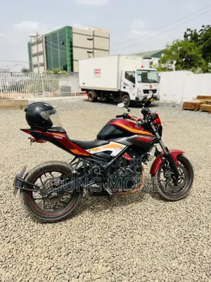 Yamaha 2016 Red