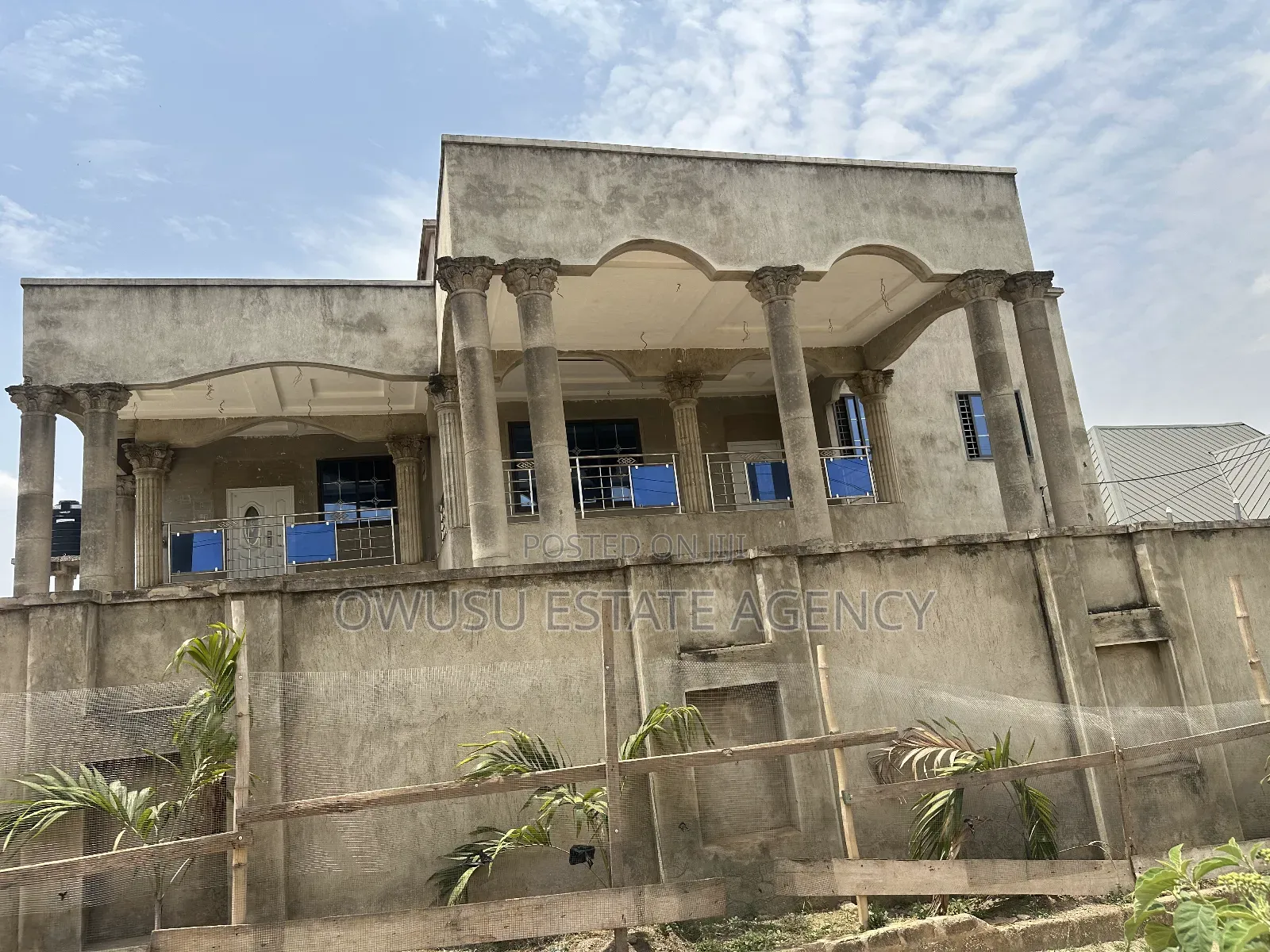 8bdrm House in Kenyase Adwumam, Kumasi Metropolitan for sale