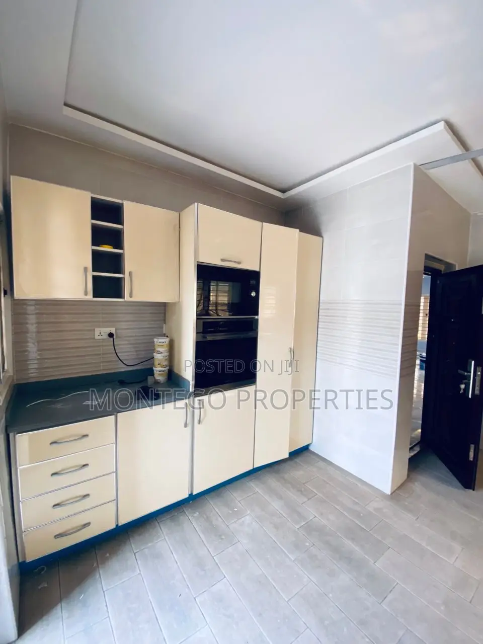 4bdrm House in North Legon for rent
