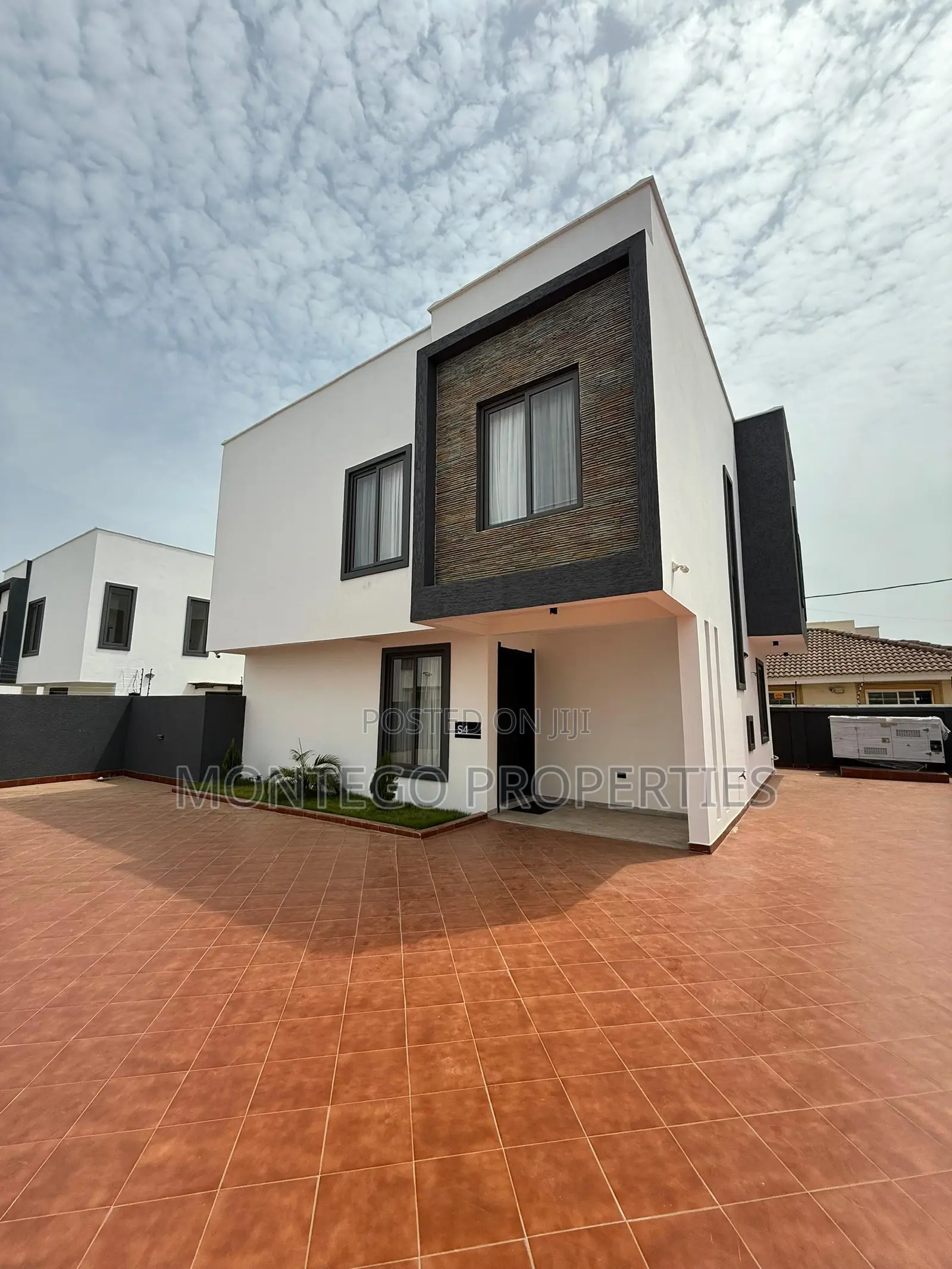 Furnished 3bdrm Townhouse / Terrace in East Legon for rent
