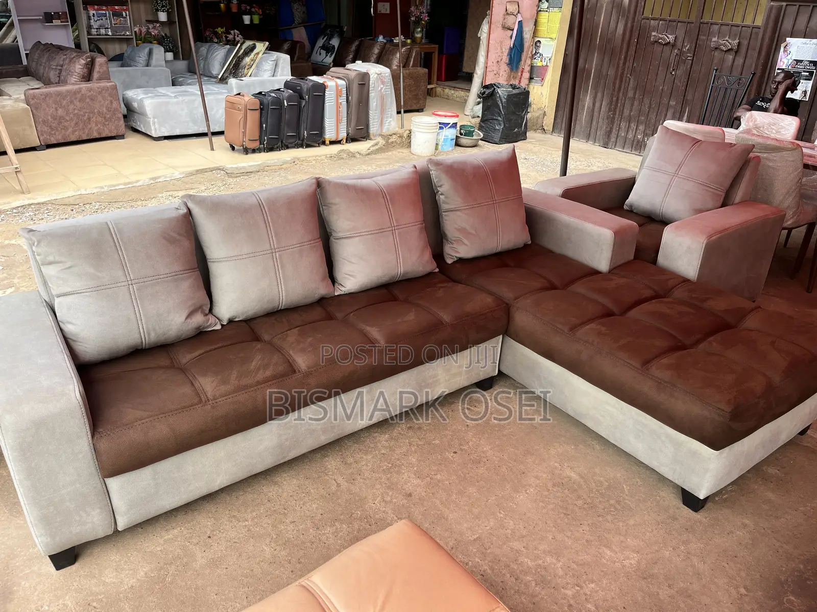 A Beautiful 5 Seater L Shape With Single