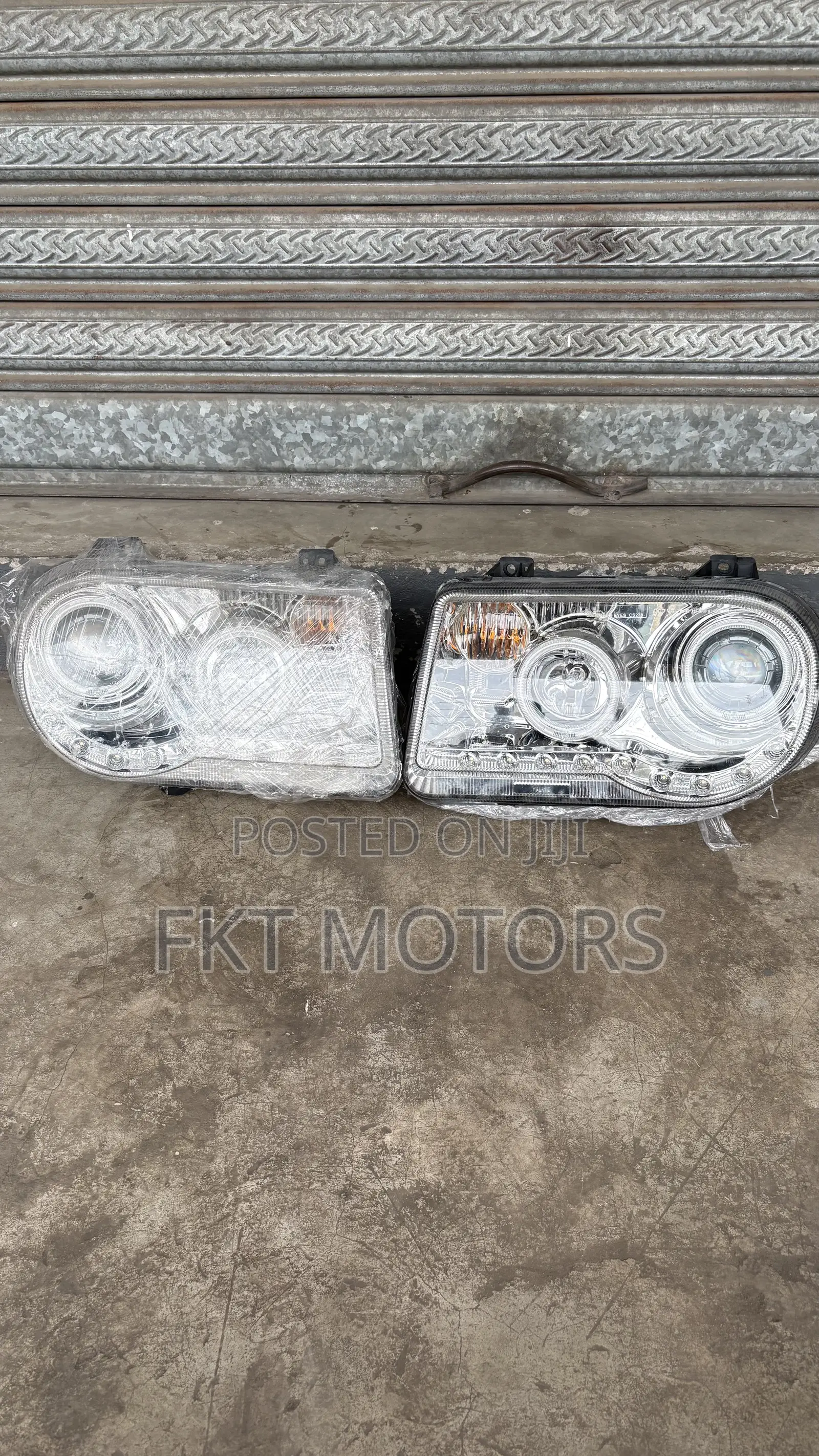 Chrysler 300c Headlights Spec 2005,2006,2007,2008,2009,2010