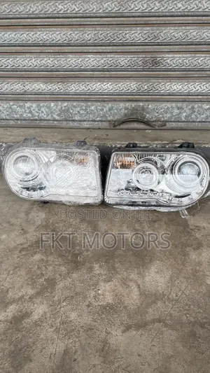 Chrysler 300c Headlights Spec 2005,2006,2007,2008,2009,2010
