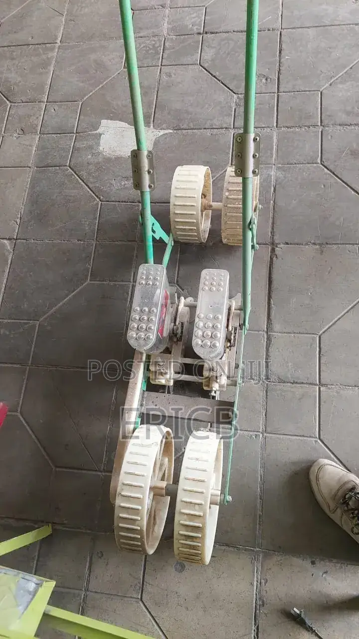 Manual Vegetable Planter
