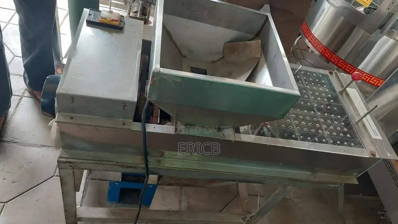 Electric Groundnut Skin Peeling Machine