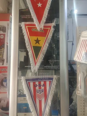 Car Crown / Badges