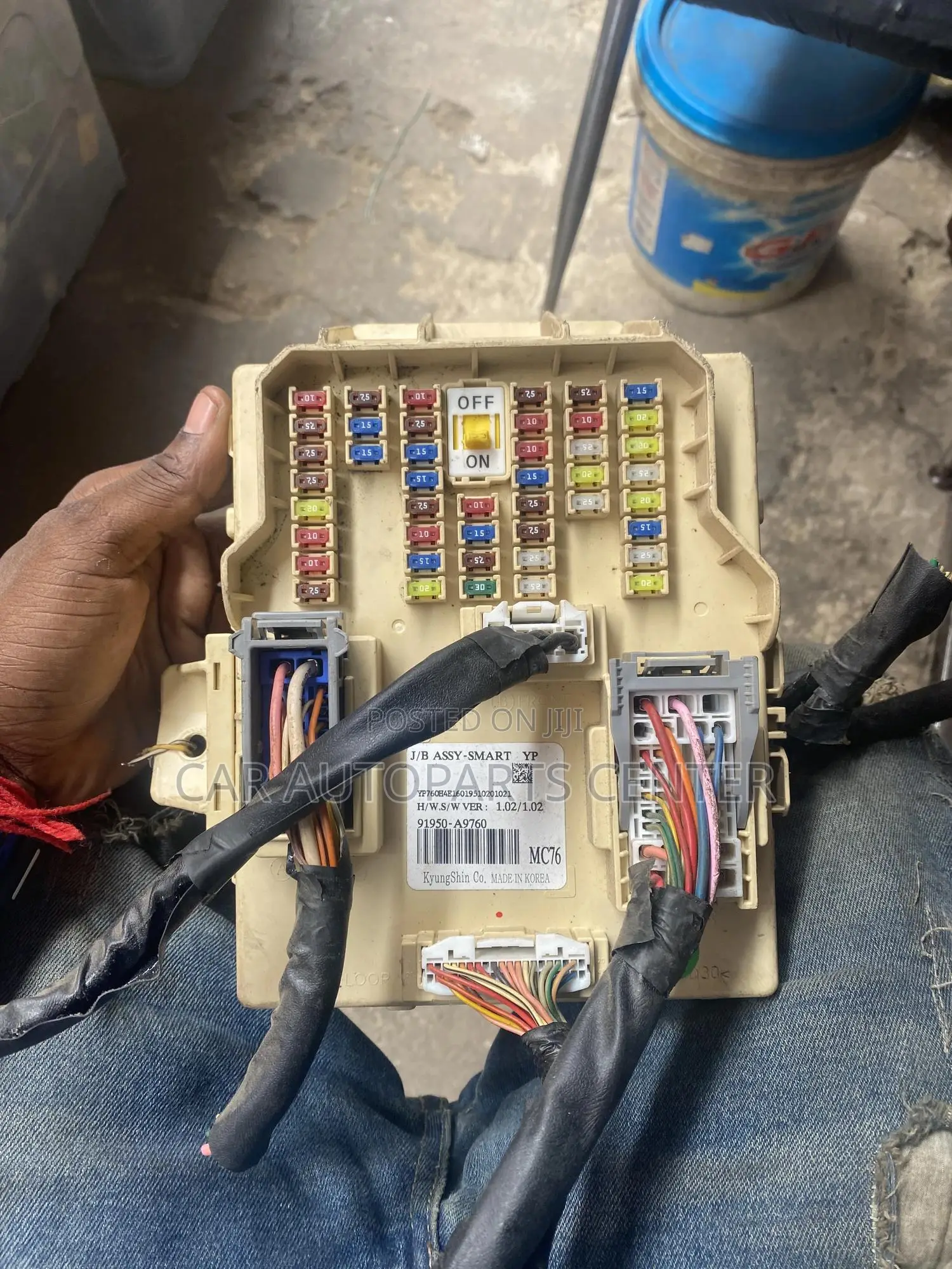 Kia Sedona 2015-2018 Dashboard Fusebox