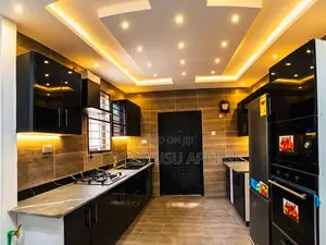 Furnished 4bdrm Mansion in Owusu Properties, Police Station for sale