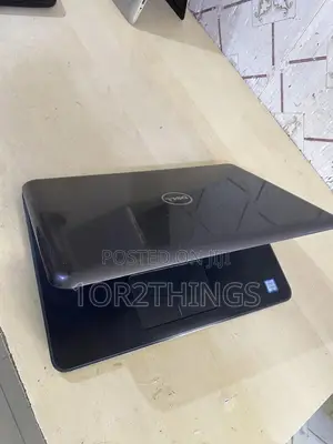 Laptop Dell Latitude 13 3380 8GB Intel Core i3 HDD 500GB