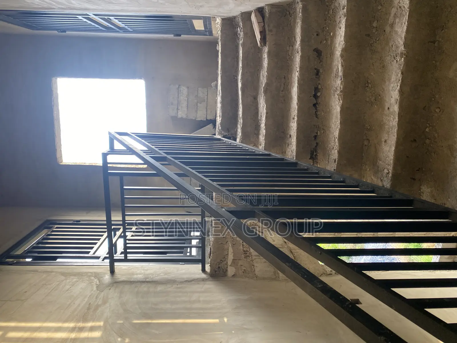 15bdrm Apartment in Sasaabi for sale