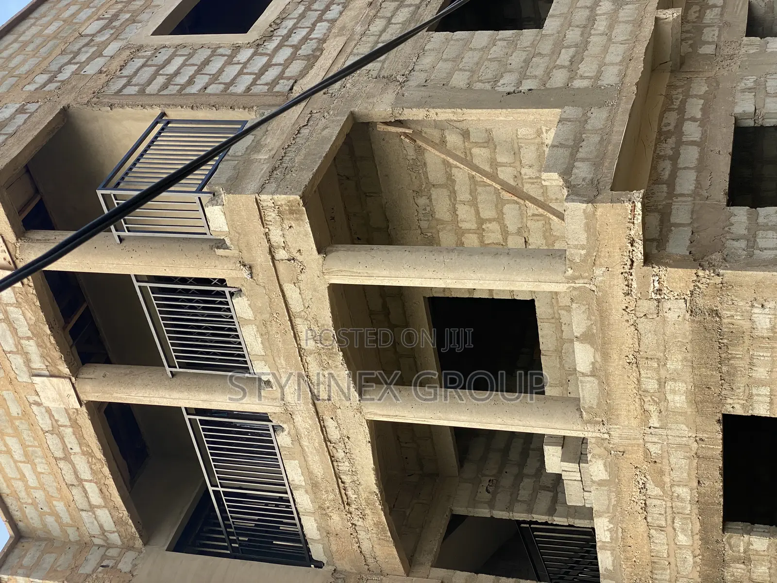 15bdrm Apartment in Sasaabi for sale