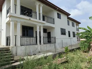 5bdrm House in Star Gate Properties, Kumasi Metropolitan for sale