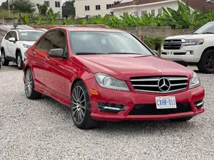Mercedes-Benz C250 2014 Red