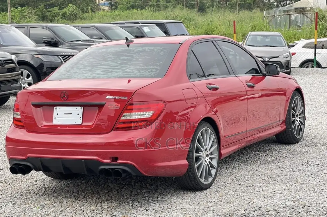 Mercedes-Benz C250 2014 Red