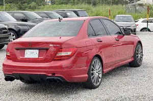 Mercedes-Benz C250 2014 Red