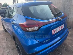 Nissan Kicks SV 2024 Blue