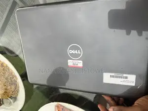 Laptop Dell Latitude 3380 8GB Intel Core i3 HDD+SSD 128GB