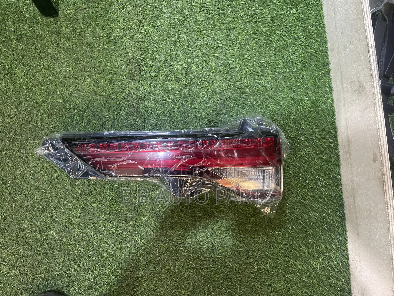 Outlander 2024 Bootlight Right Side