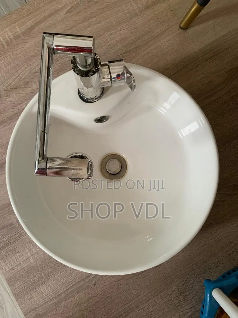 Pedicure Mount and Basin