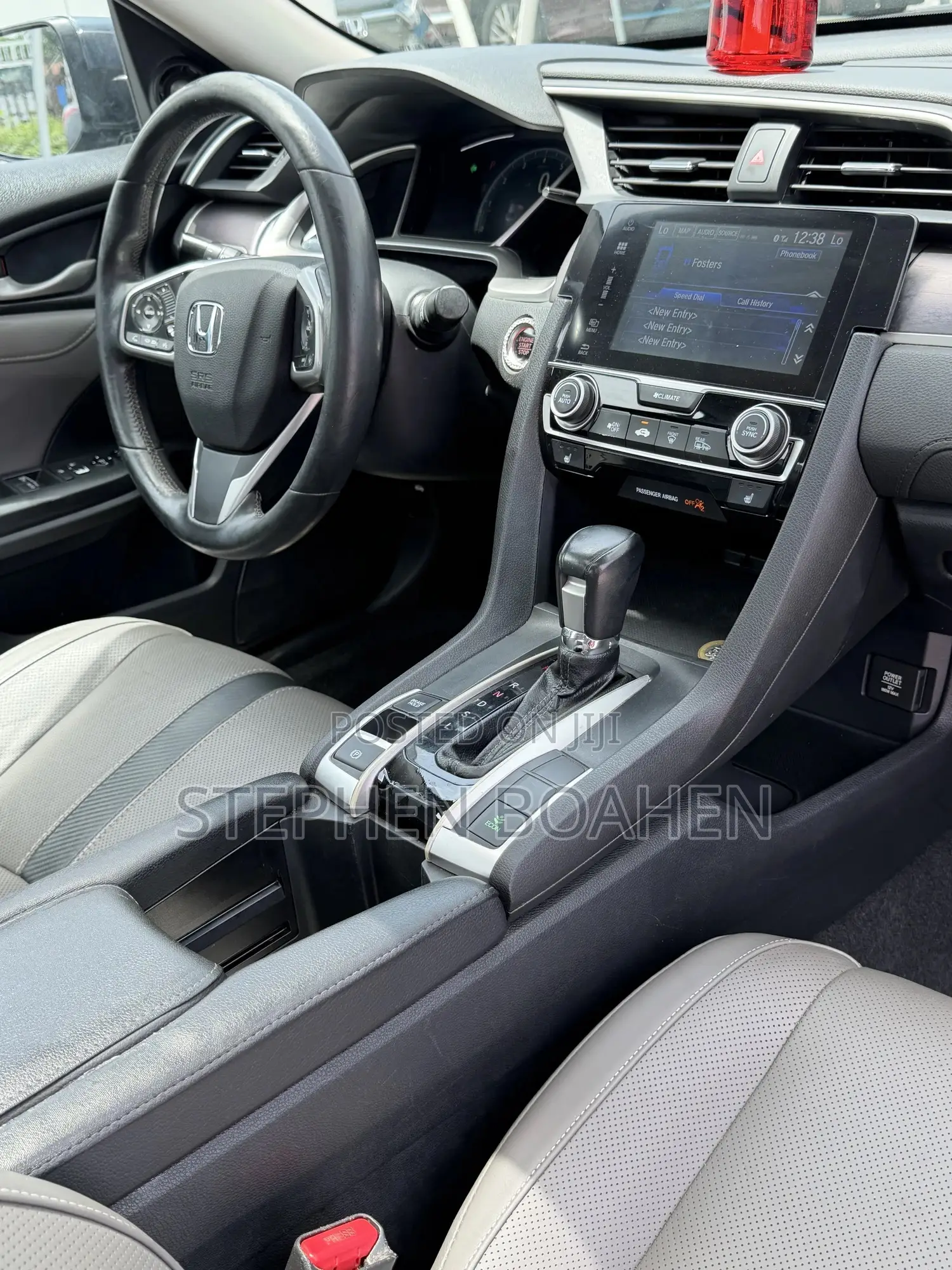 Honda Civic Touring 4dr Sedan (1.5L 4cyl) 2017 Gray