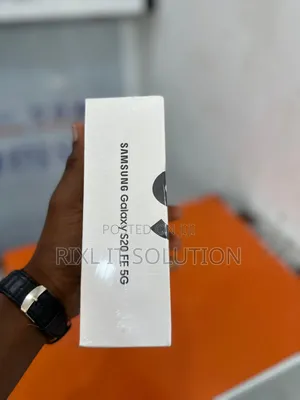 New Samsung Galaxy S20 FE 128 GB Blue