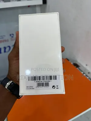 New Samsung Galaxy S20 FE 128 GB Blue